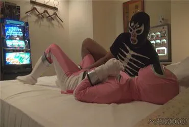 Amateur spécialiste du sexe XGOGO ! Mai – [Ranger rose amateur violé] *Éjaculation faciale ! « Ma mère est utilisée comme jouet par un vieil homme que je ne connais pas. »