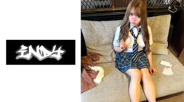 制服女孩和P活_隐藏不了纯真的女孩的SEX