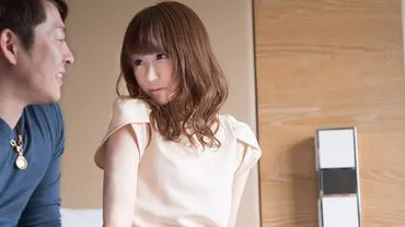 Tôi không thể tin được rằng một cô gái như ts đã ứng tuyển... Lần đầu tiên có kinh ngệm tình dục / Sara.
