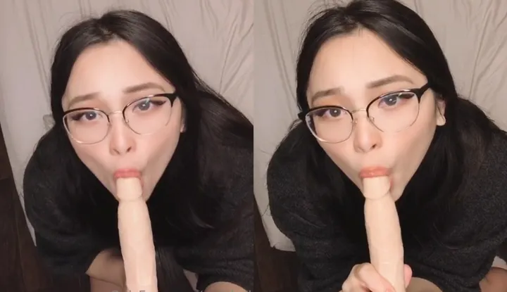 Whimsical cosplayer, the gossipy one will surely make you feel comfortable