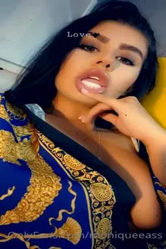 Moni 中东风新衣服到货了，马上来试穿