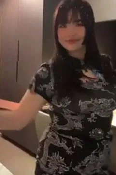 bobbymarkggggg化身巨乳旗袍妹
