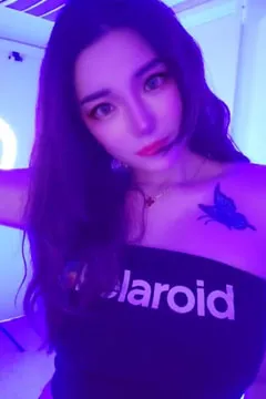 NicoLove tanzt sexy und heiß