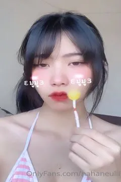 Nahaneul veux manger ta sucette
