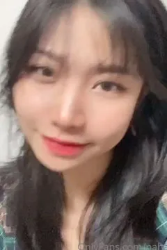 nahaneulll来看看我的裙底风光