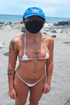 台湾纹身极品推特主～不露点野外挑战