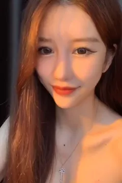 正妹给你满满的诚意