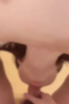 femme mariée au chapeau vert, gorge profonde directement insérée