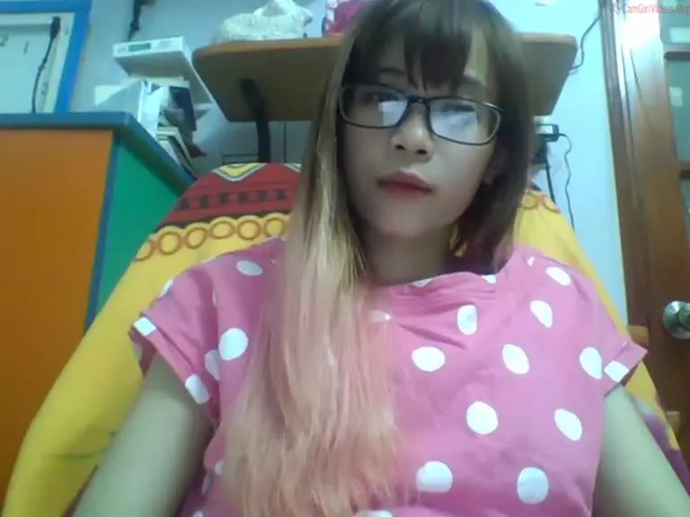 Red-haired sister is so trsty that she finds sometng to fill her little hole!! (3)