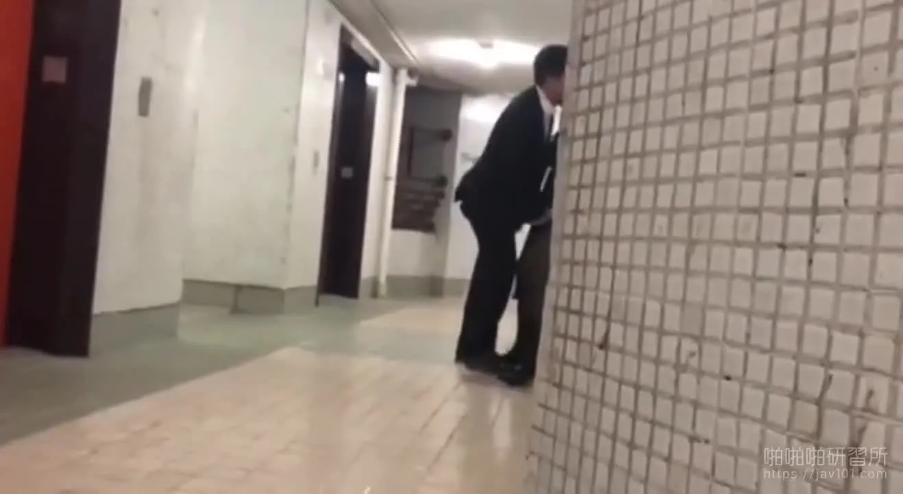 Going All Out!!! Realtor Eats a Strudel By the Staircases Out in the Open ~ 1