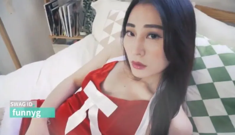 [Taiwan] SWAG Weihnachts-Sexy-Sängerin