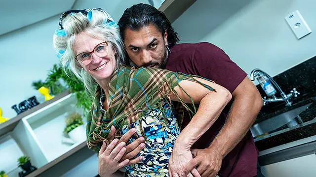 vraie grand-mère de 67 ans enculée