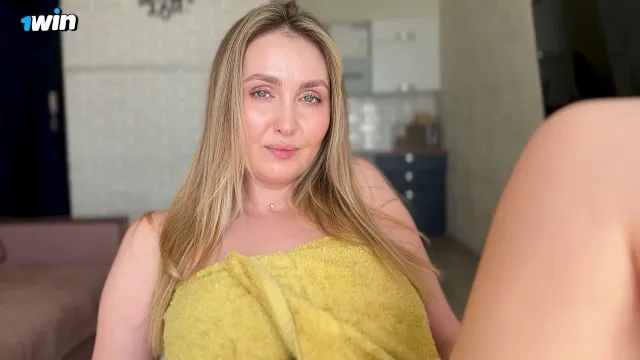 - OH, NON, NON ! Ce n'est pas un CLITORIS ! La belle-mère explique à son beau-fils la structure du chat