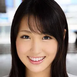 望月瑠奈