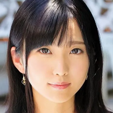 Nizumi Maika